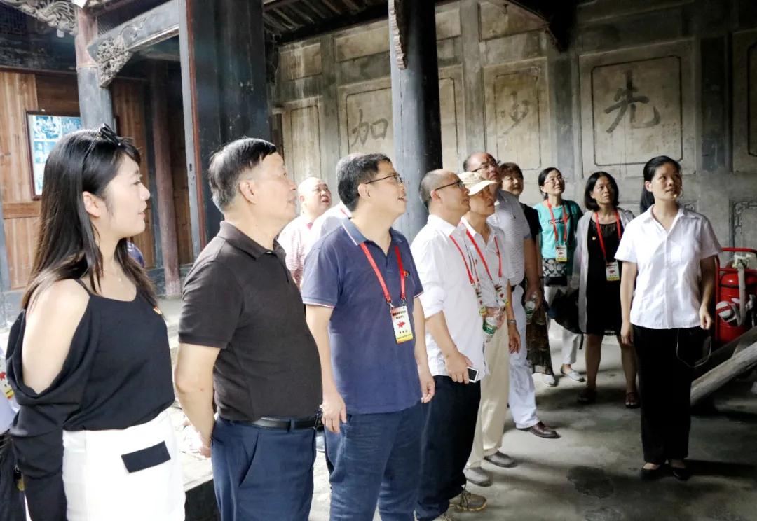 赣州市赣商联合会党支部与共联共建单位开展“重温历史 振奋精神 永远跟党走”联建共建党建学习活动